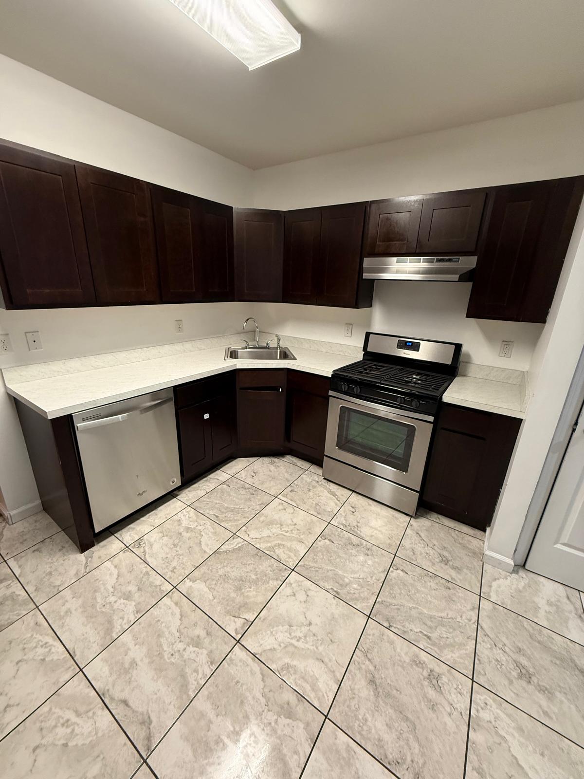 Kitchen deep cleaning service