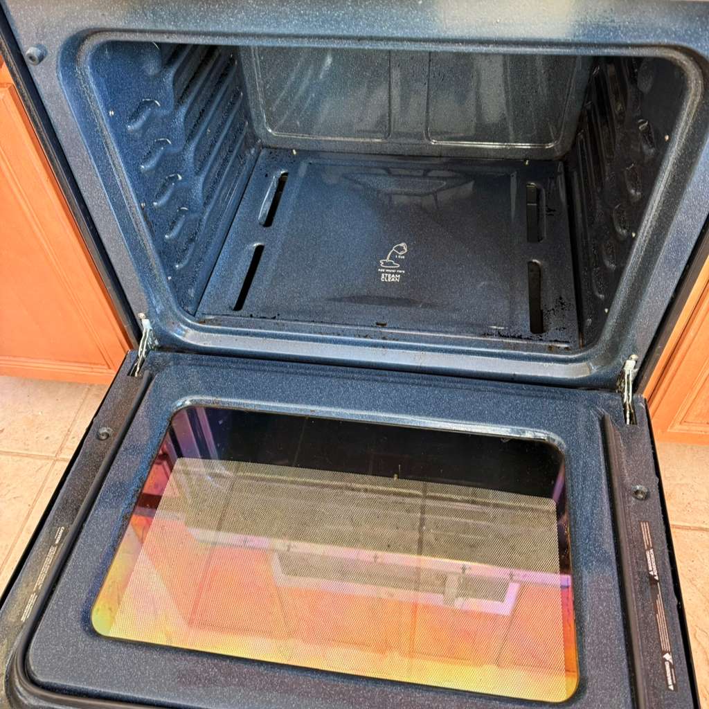 Clean oven after cleaning